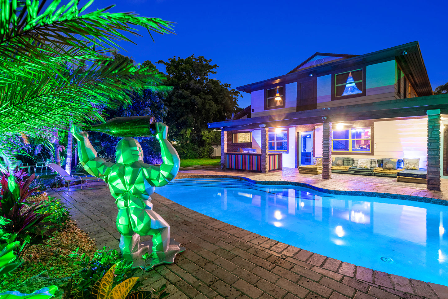 Blockchain Manor.