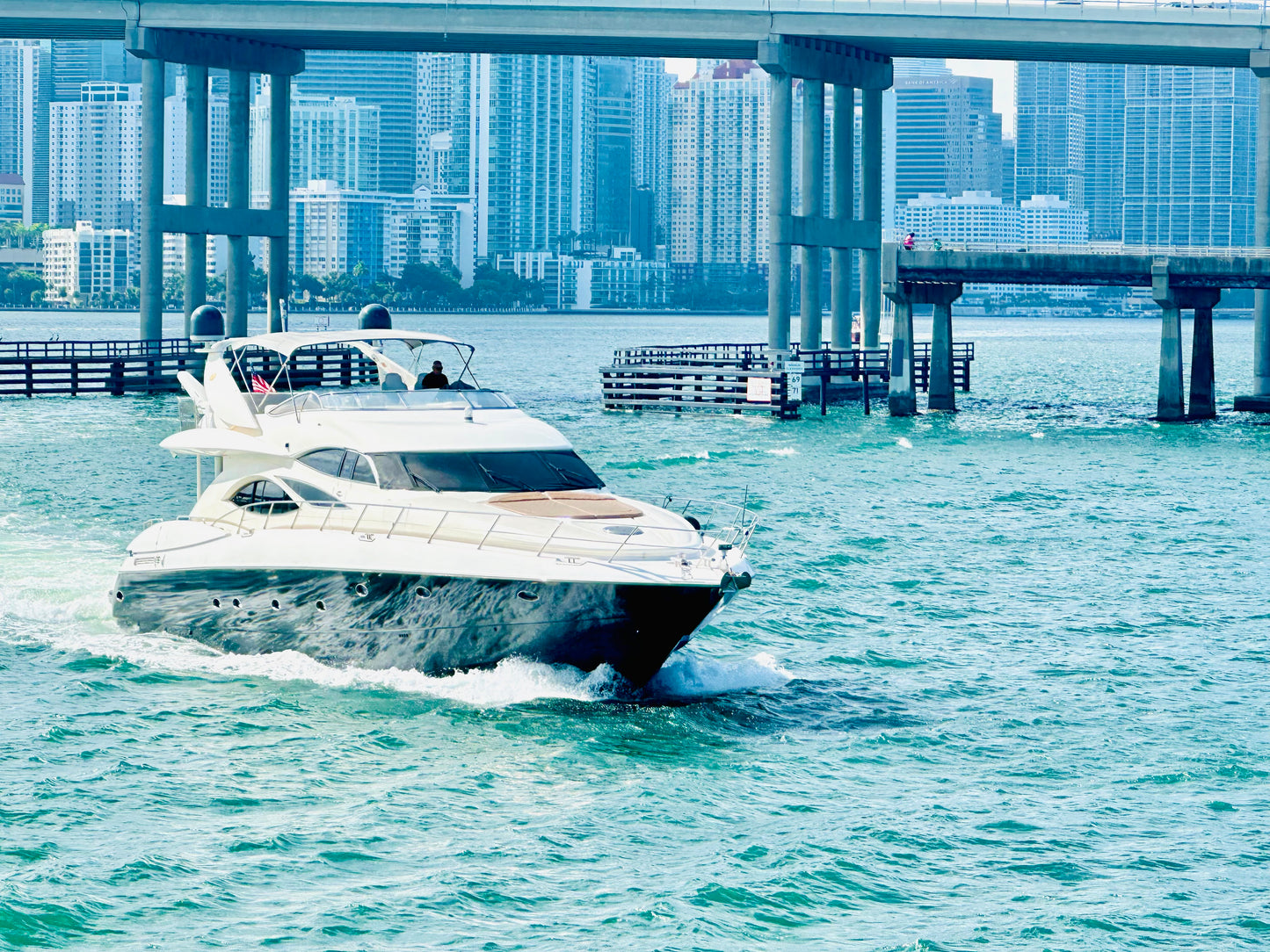 90' Sunseeker