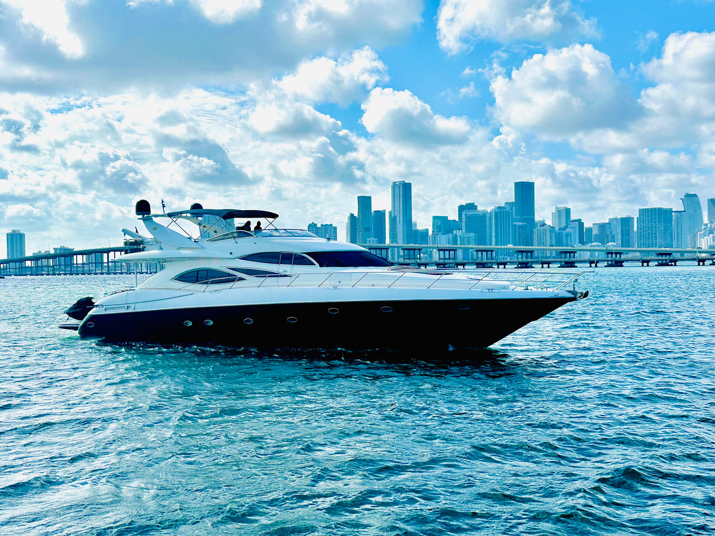 90' Sunseeker