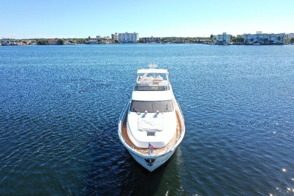 85' Foolish Pleasure Yacht.