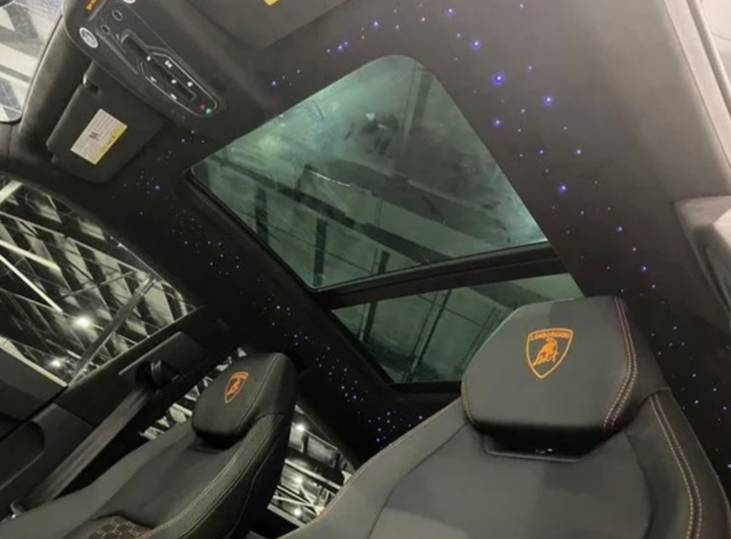 Lamborghini Urus.