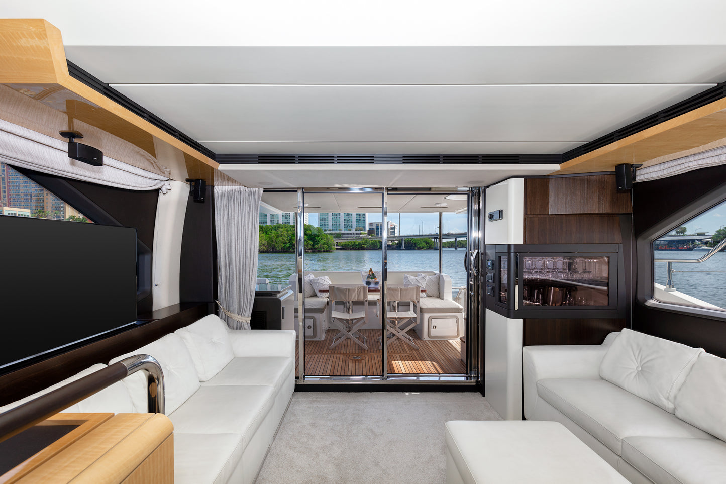 70’ Azimut Flybridge Le Grand Bleu