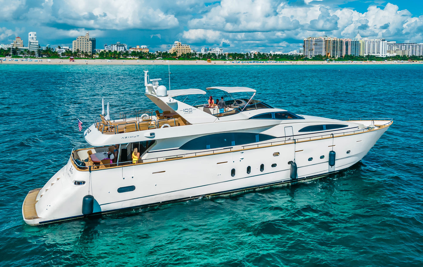 100' Azimut Jumbo.