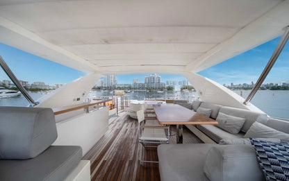 84' Azimut S