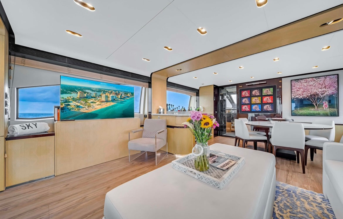 84' Azimut S