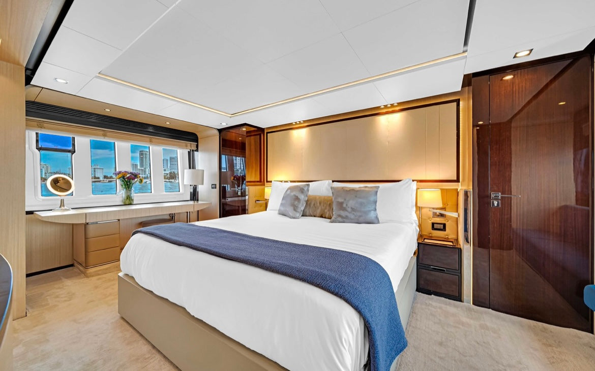 84' Azimut S