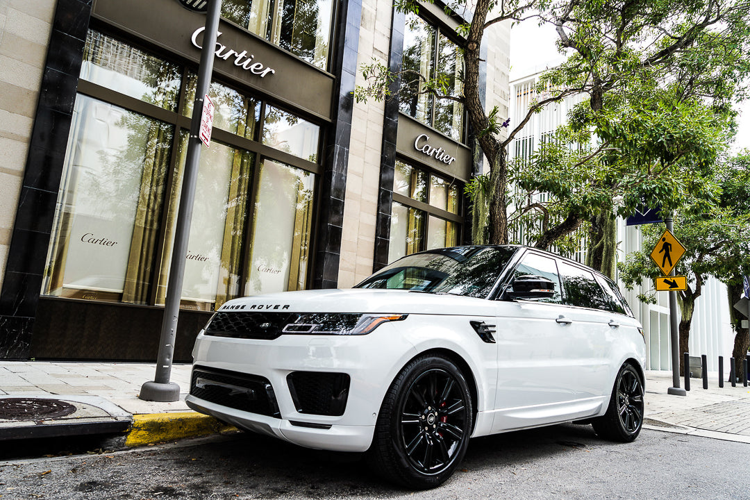 Range Rover Sport.