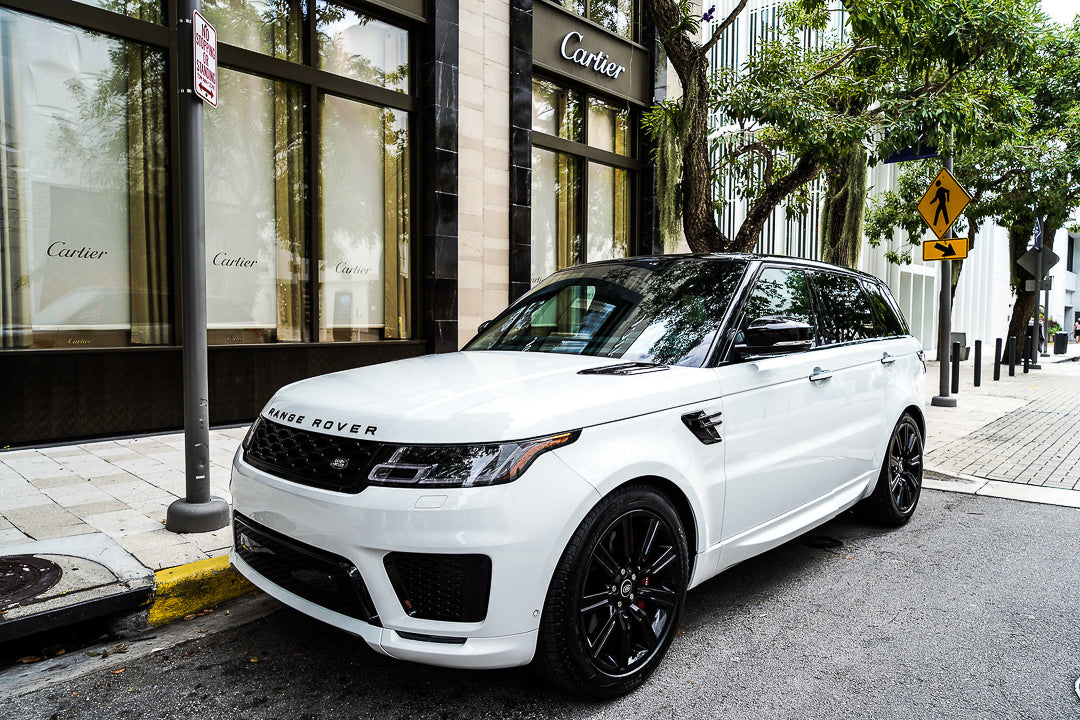 Range Rover Sport.