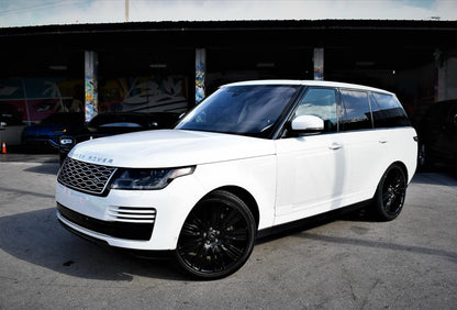 Range Rover Sport.