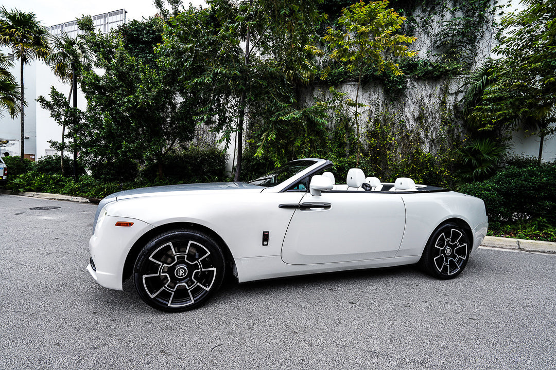 Roll Royce Dawn.