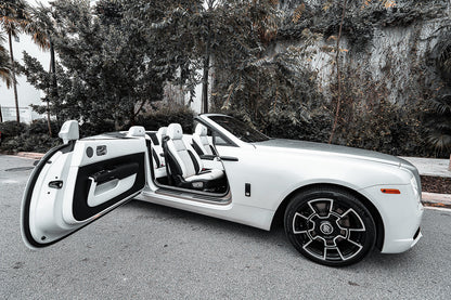 Roll Royce Dawn.